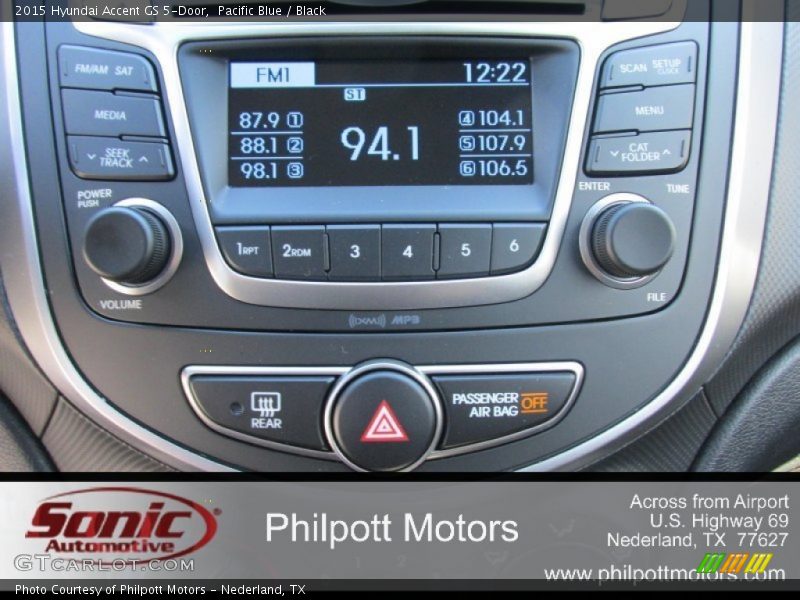 Pacific Blue / Black 2015 Hyundai Accent GS 5-Door