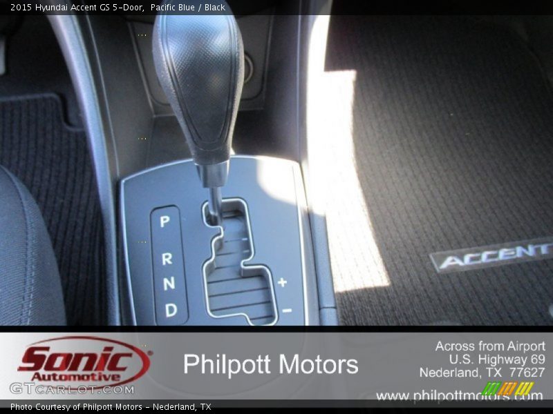 Pacific Blue / Black 2015 Hyundai Accent GS 5-Door