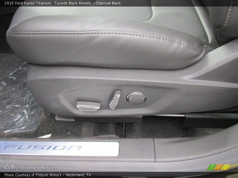 Tuxedo Black Metallic / Charcoal Black 2015 Ford Fusion Titanium