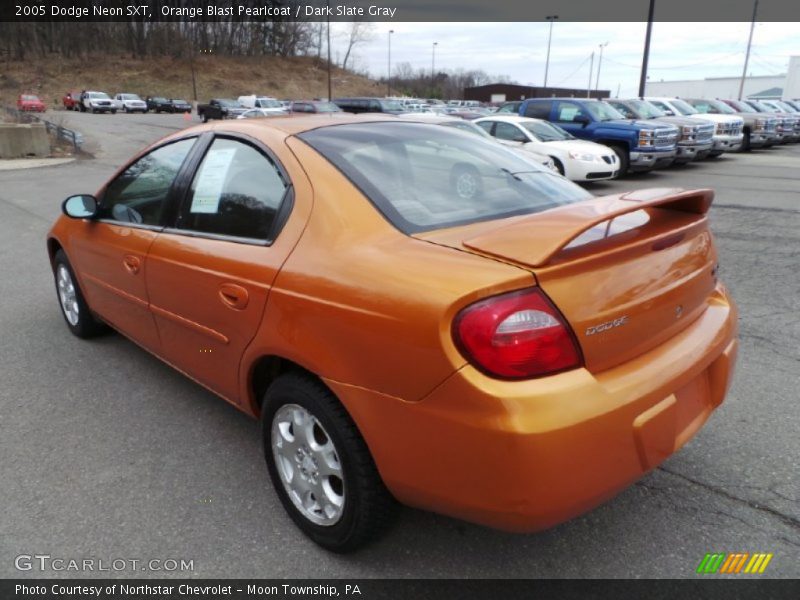 Orange Blast Pearlcoat / Dark Slate Gray 2005 Dodge Neon SXT