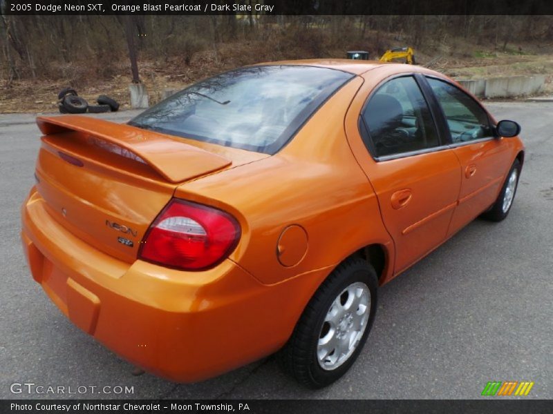 Orange Blast Pearlcoat / Dark Slate Gray 2005 Dodge Neon SXT