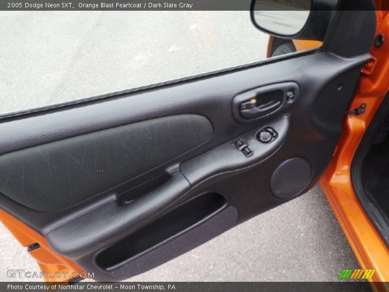 Orange Blast Pearlcoat / Dark Slate Gray 2005 Dodge Neon SXT