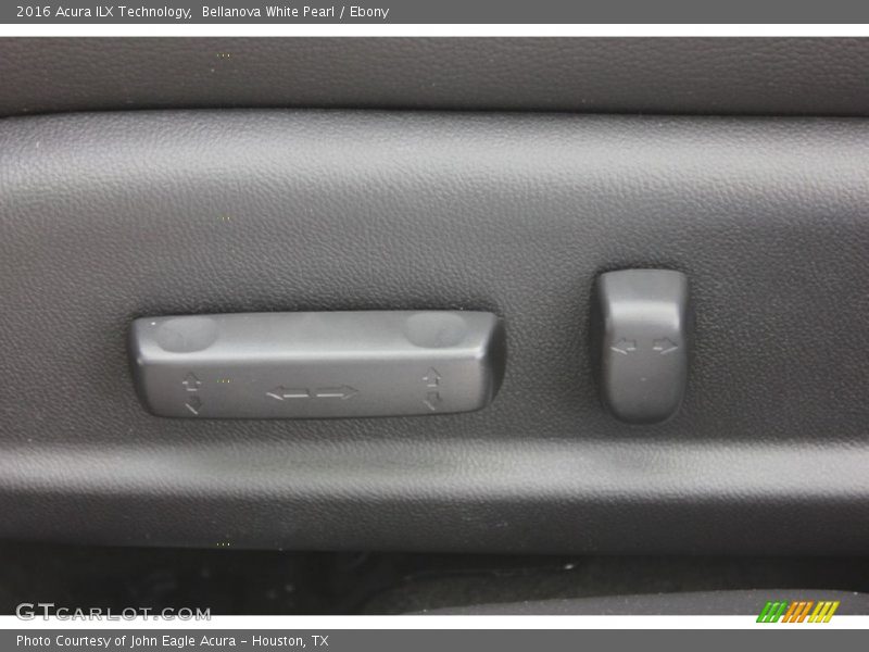 Bellanova White Pearl / Ebony 2016 Acura ILX Technology