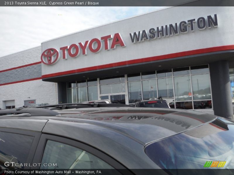 Cypress Green Pearl / Bisque 2013 Toyota Sienna XLE