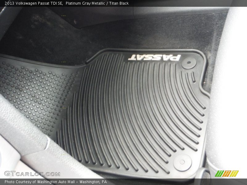 Platinum Gray Metallic / Titan Black 2013 Volkswagen Passat TDI SE