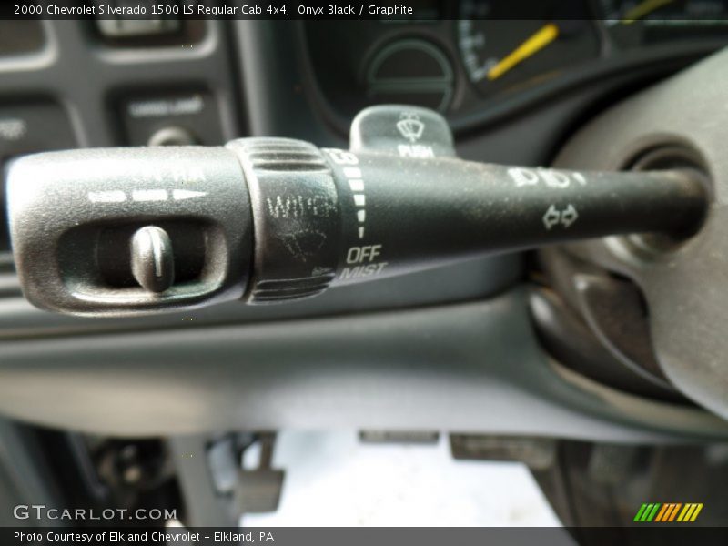 Onyx Black / Graphite 2000 Chevrolet Silverado 1500 LS Regular Cab 4x4