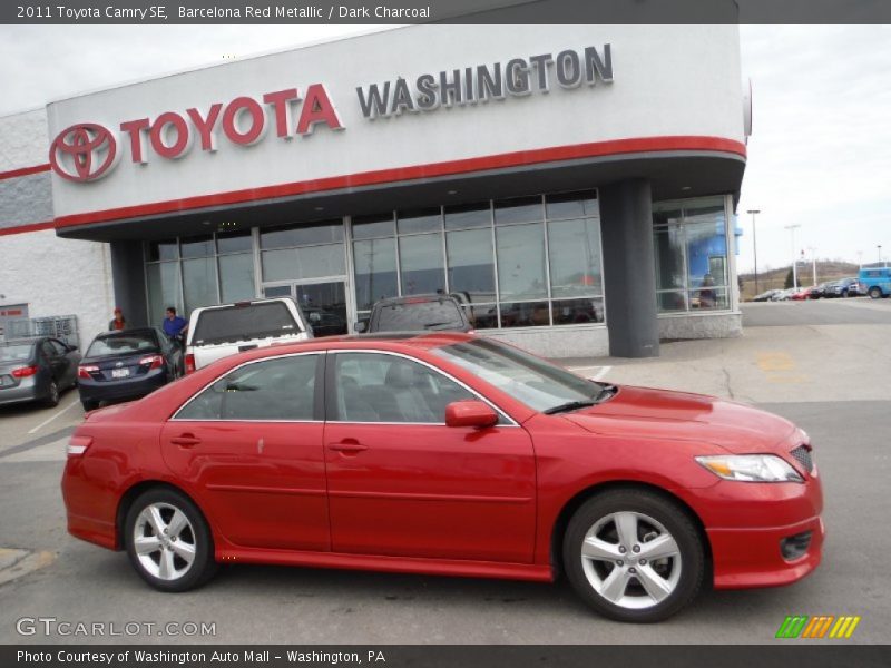 Barcelona Red Metallic / Dark Charcoal 2011 Toyota Camry SE
