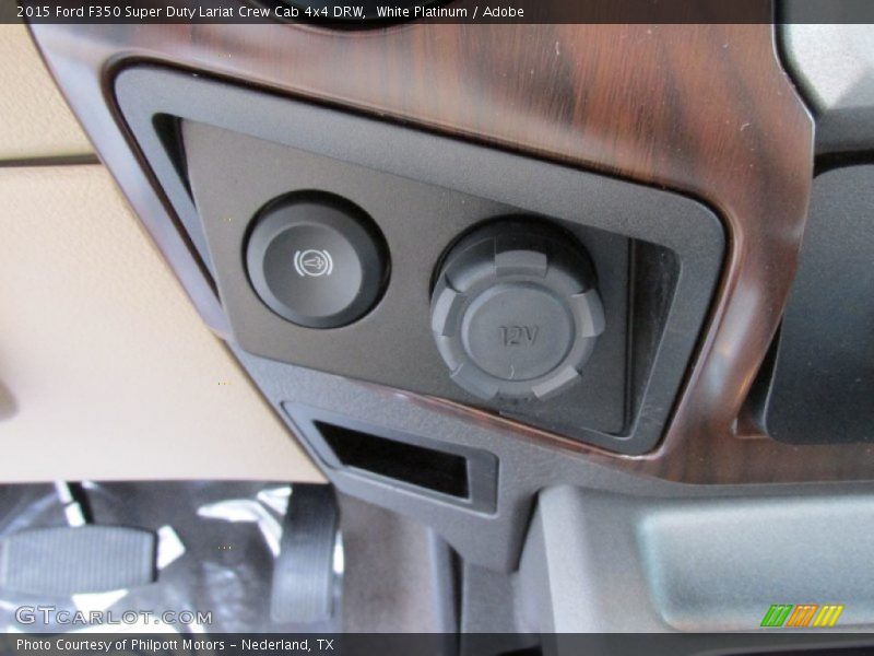 White Platinum / Adobe 2015 Ford F350 Super Duty Lariat Crew Cab 4x4 DRW