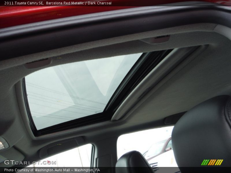 Barcelona Red Metallic / Dark Charcoal 2011 Toyota Camry SE