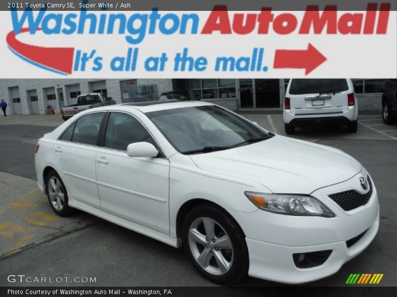 Super White / Ash 2011 Toyota Camry SE