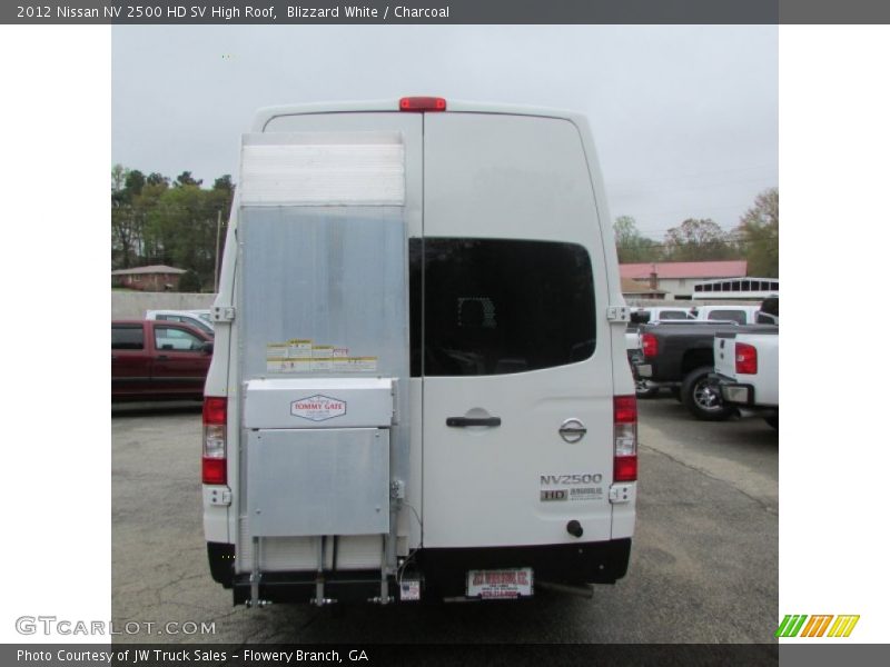 Blizzard White / Charcoal 2012 Nissan NV 2500 HD SV High Roof