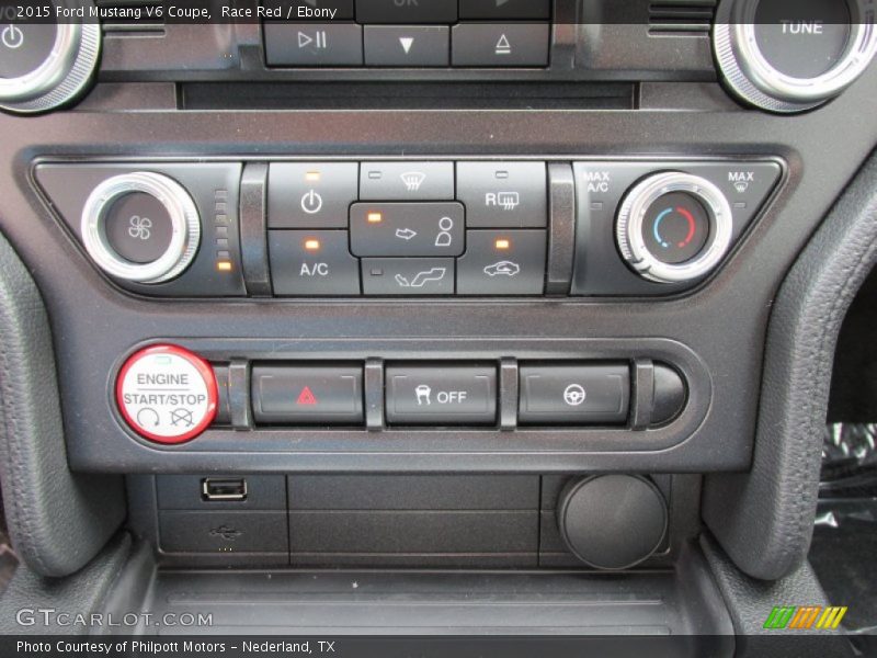 Controls of 2015 Mustang V6 Coupe