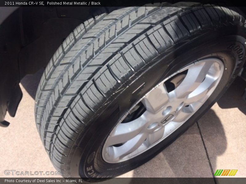 Polished Metal Metallic / Black 2011 Honda CR-V SE