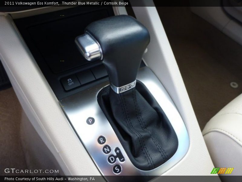 Thunder Blue Metallic / Cornsilk Beige 2011 Volkswagen Eos Komfort