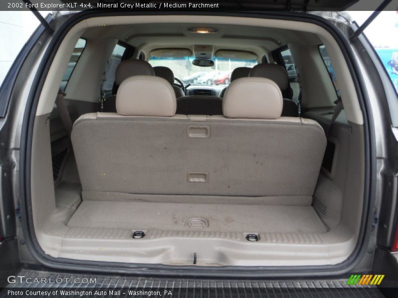 Mineral Grey Metallic / Medium Parchment 2002 Ford Explorer XLT 4x4