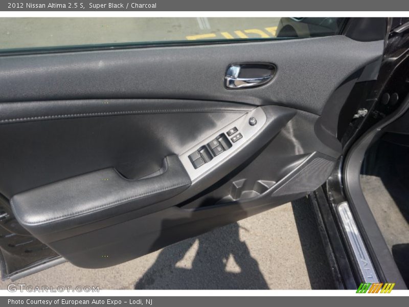 Super Black / Charcoal 2012 Nissan Altima 2.5 S
