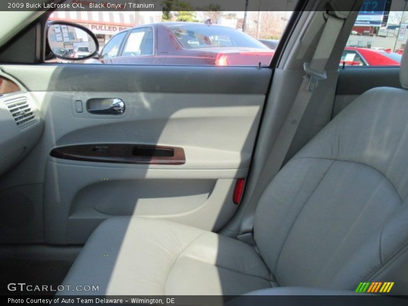 Black Onyx / Titanium 2009 Buick LaCrosse CXL