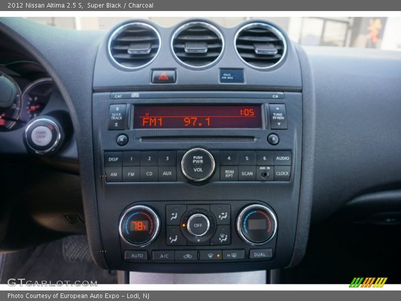 Super Black / Charcoal 2012 Nissan Altima 2.5 S
