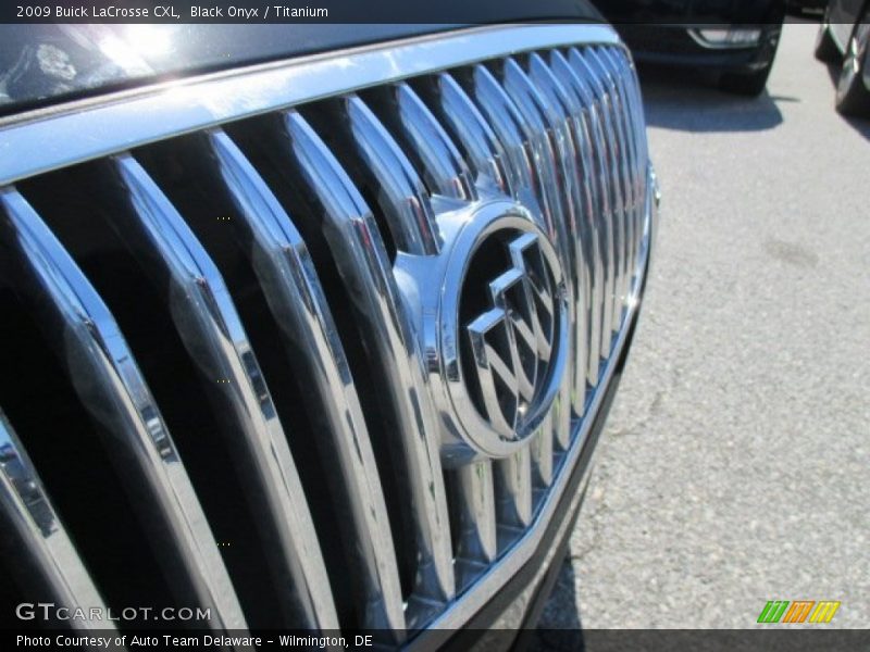Black Onyx / Titanium 2009 Buick LaCrosse CXL