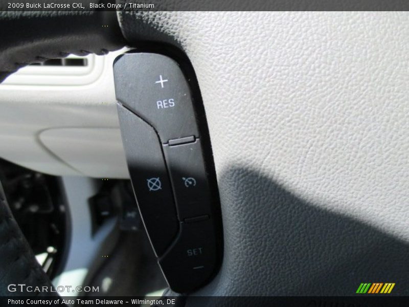 Black Onyx / Titanium 2009 Buick LaCrosse CXL