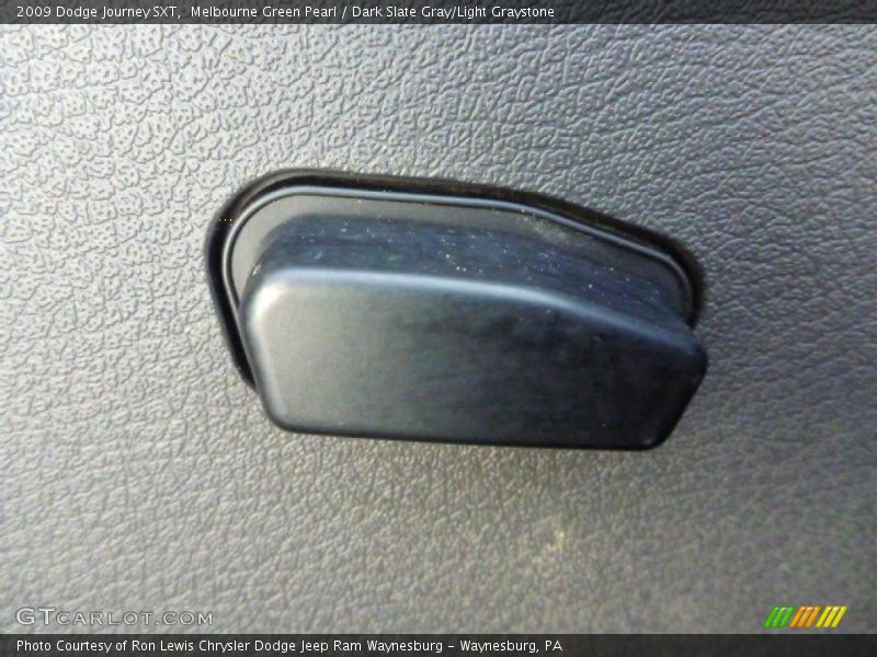 Melbourne Green Pearl / Dark Slate Gray/Light Graystone 2009 Dodge Journey SXT