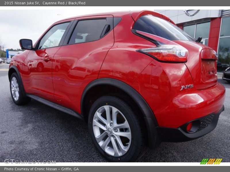 Cayenne Red / Black/Red 2015 Nissan Juke SV