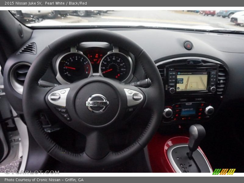Pearl White / Black/Red 2015 Nissan Juke SV