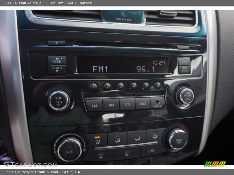 Brilliant Silver / Charcoal 2015 Nissan Altima 2.5 S