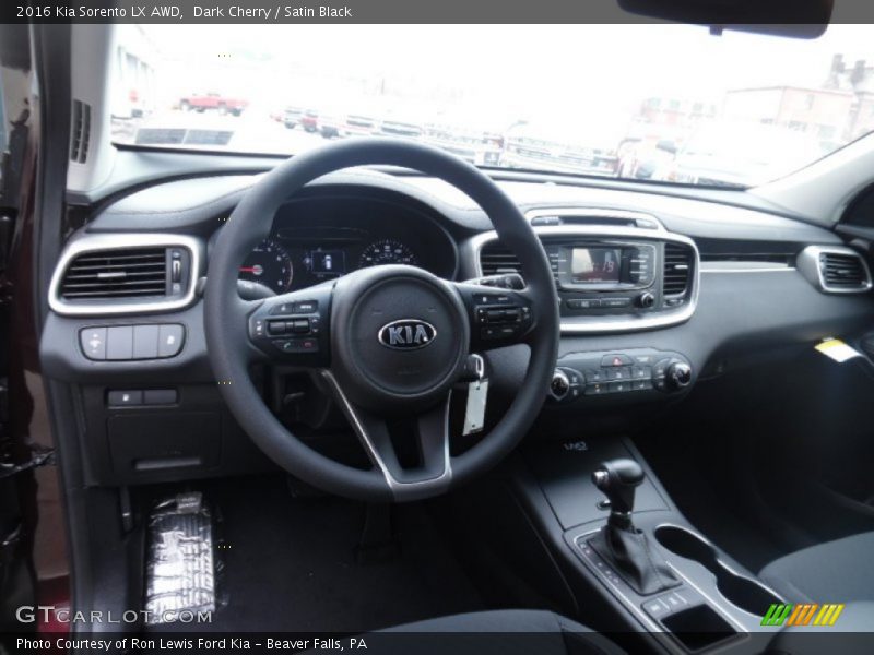 Dashboard of 2016 Sorento LX AWD