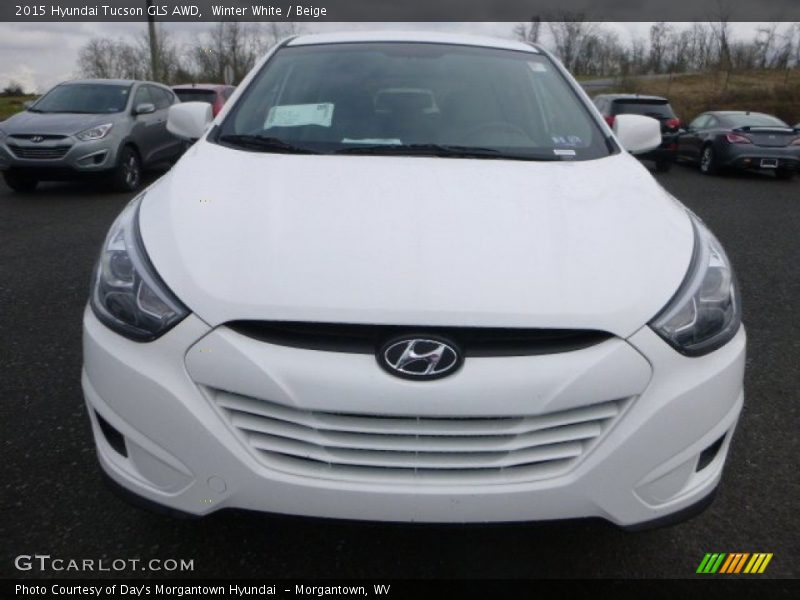 Winter White / Beige 2015 Hyundai Tucson GLS AWD