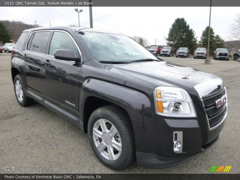 Front 3/4 View of 2015 Terrain SLE