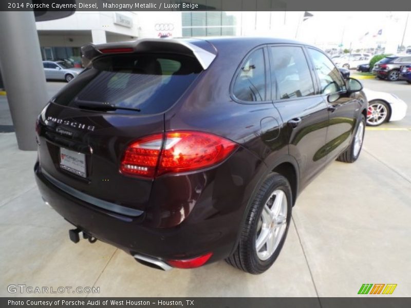 Mahogany Metallic / Luxor Beige 2014 Porsche Cayenne Diesel