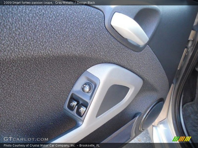 Gray Metallic / Design Black 2009 Smart fortwo passion coupe