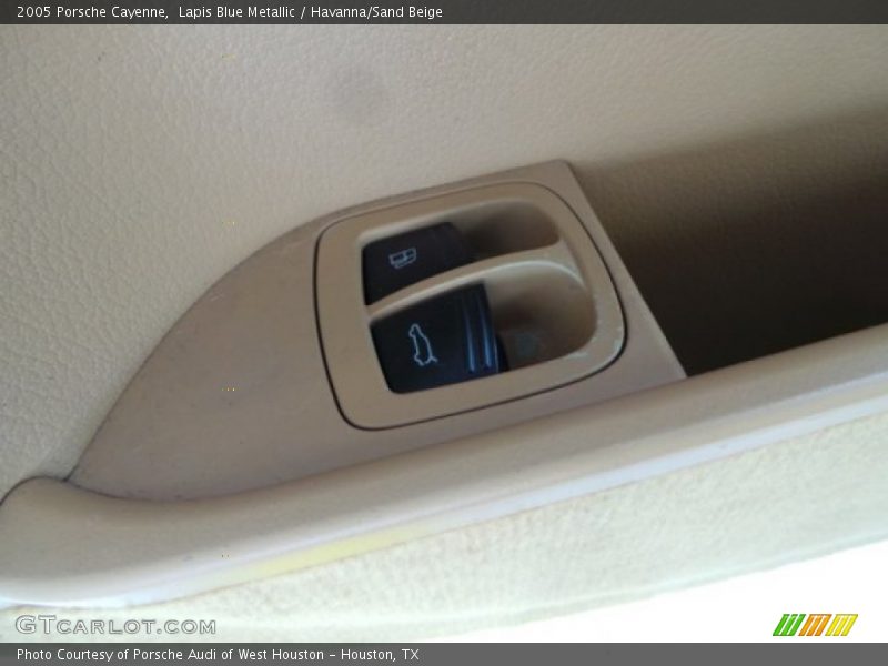 Lapis Blue Metallic / Havanna/Sand Beige 2005 Porsche Cayenne
