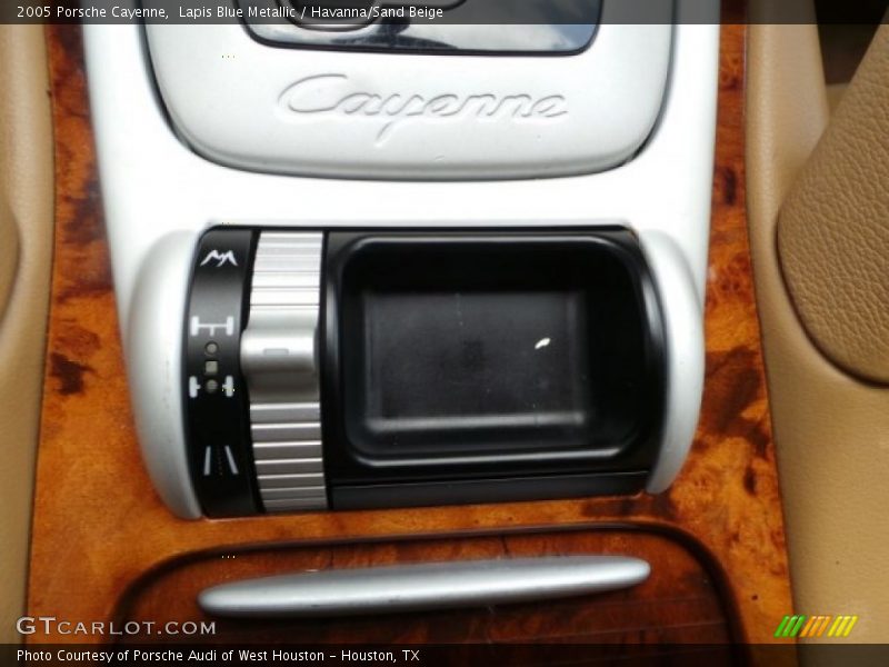 Lapis Blue Metallic / Havanna/Sand Beige 2005 Porsche Cayenne