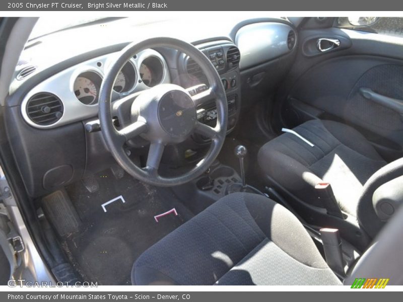 Bright Silver Metallic / Black 2005 Chrysler PT Cruiser