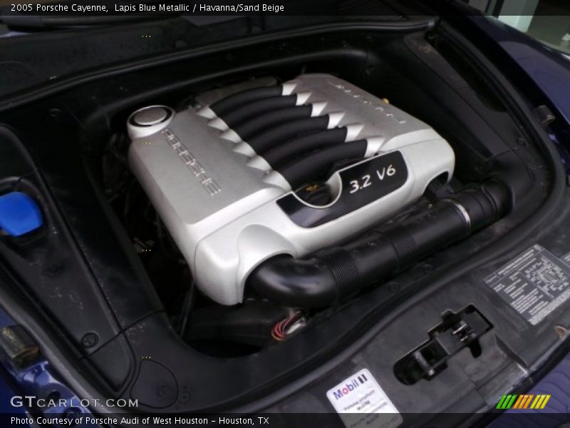 Lapis Blue Metallic / Havanna/Sand Beige 2005 Porsche Cayenne
