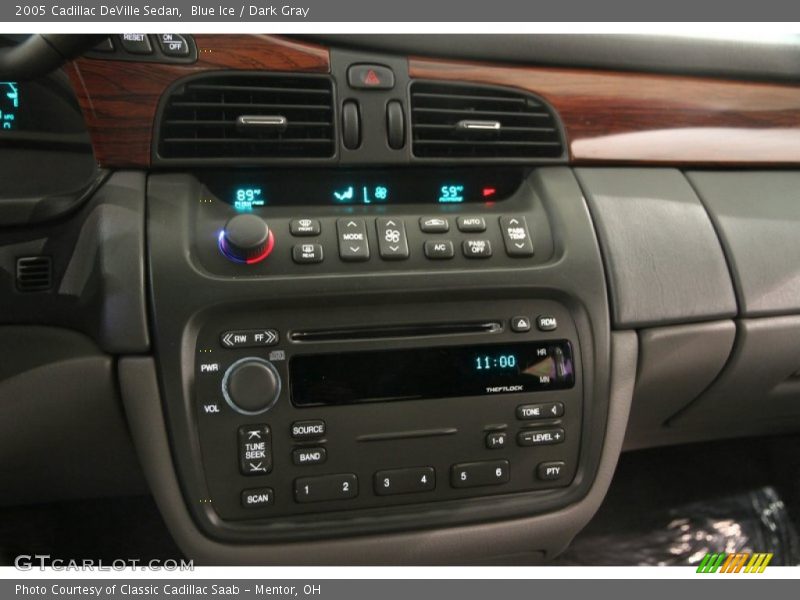 Controls of 2005 DeVille Sedan