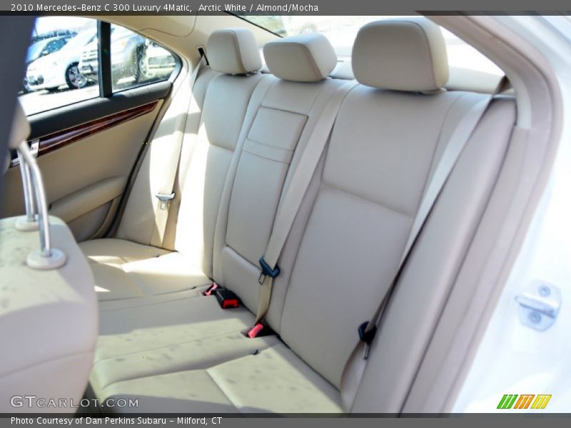 Arctic White / Almond/Mocha 2010 Mercedes-Benz C 300 Luxury 4Matic