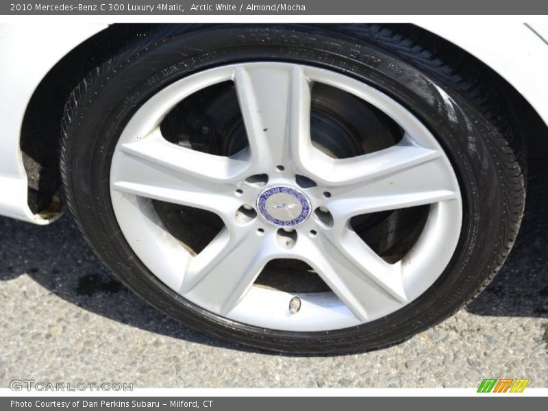 Arctic White / Almond/Mocha 2010 Mercedes-Benz C 300 Luxury 4Matic