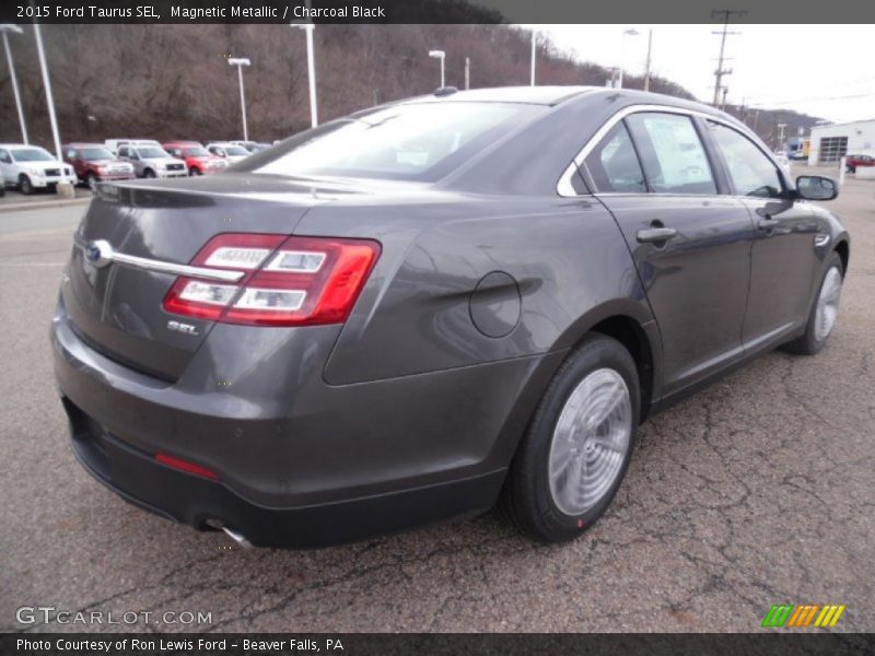 Magnetic Metallic / Charcoal Black 2015 Ford Taurus SEL