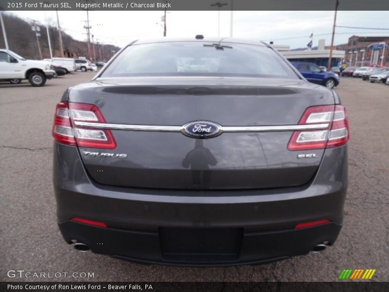 Magnetic Metallic / Charcoal Black 2015 Ford Taurus SEL