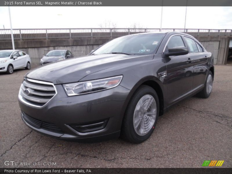 Magnetic Metallic / Charcoal Black 2015 Ford Taurus SEL