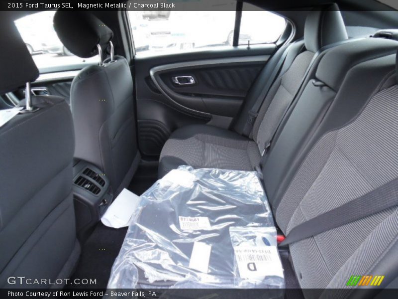 Magnetic Metallic / Charcoal Black 2015 Ford Taurus SEL