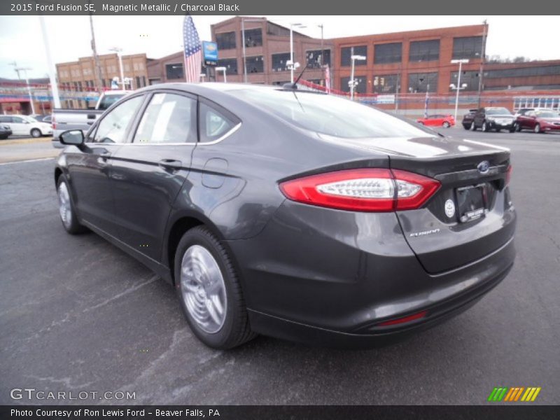 Magnetic Metallic / Charcoal Black 2015 Ford Fusion SE