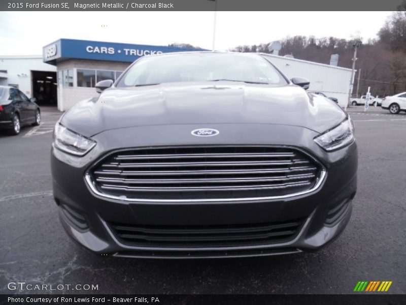 Magnetic Metallic / Charcoal Black 2015 Ford Fusion SE