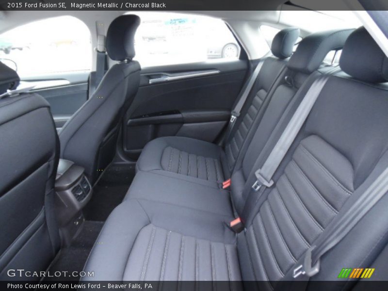 Magnetic Metallic / Charcoal Black 2015 Ford Fusion SE
