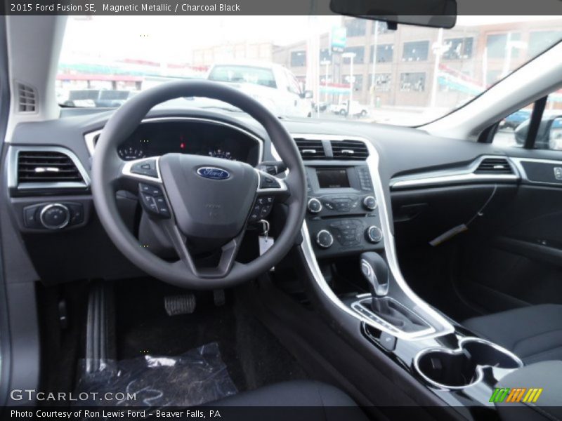 Magnetic Metallic / Charcoal Black 2015 Ford Fusion SE