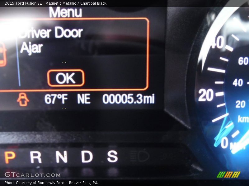 Magnetic Metallic / Charcoal Black 2015 Ford Fusion SE