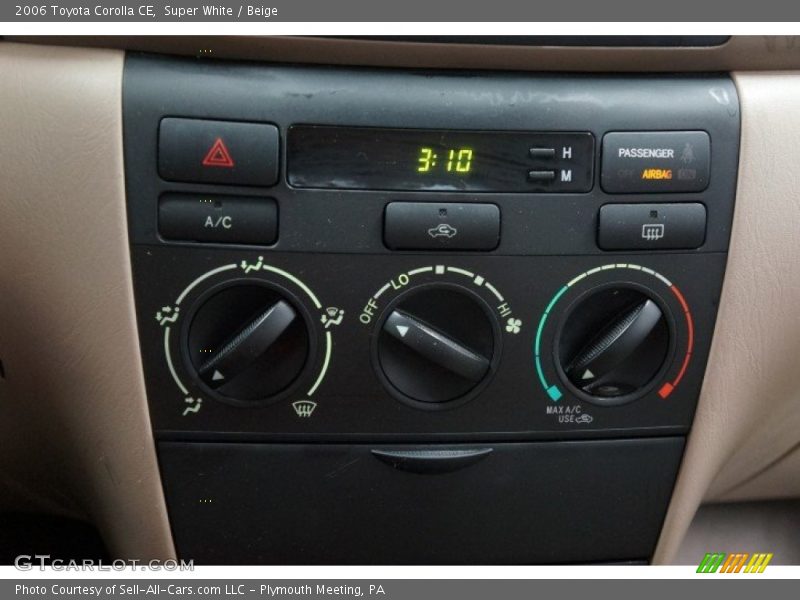 Controls of 2006 Corolla CE